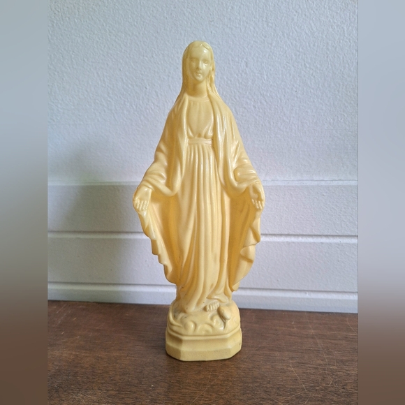 Statuette of the Virgin Mary with open arms - Picture 2 of 10